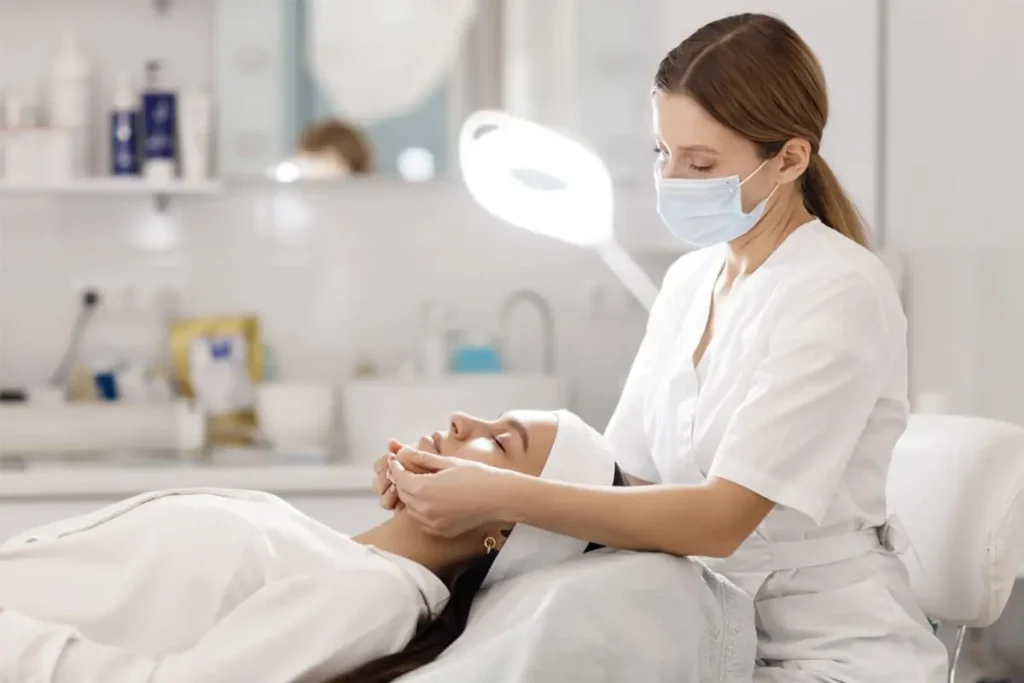 Skin Specialist in Delhi